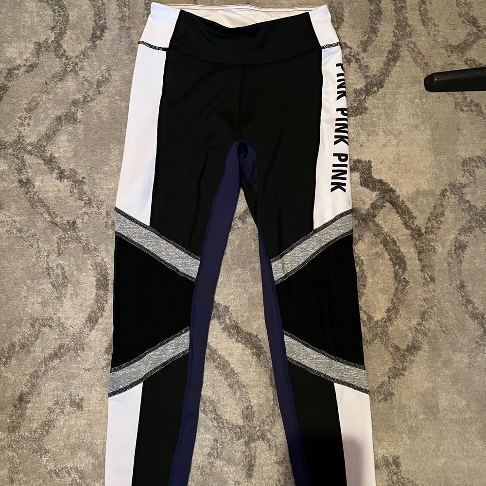 VS PINK workout leggings!